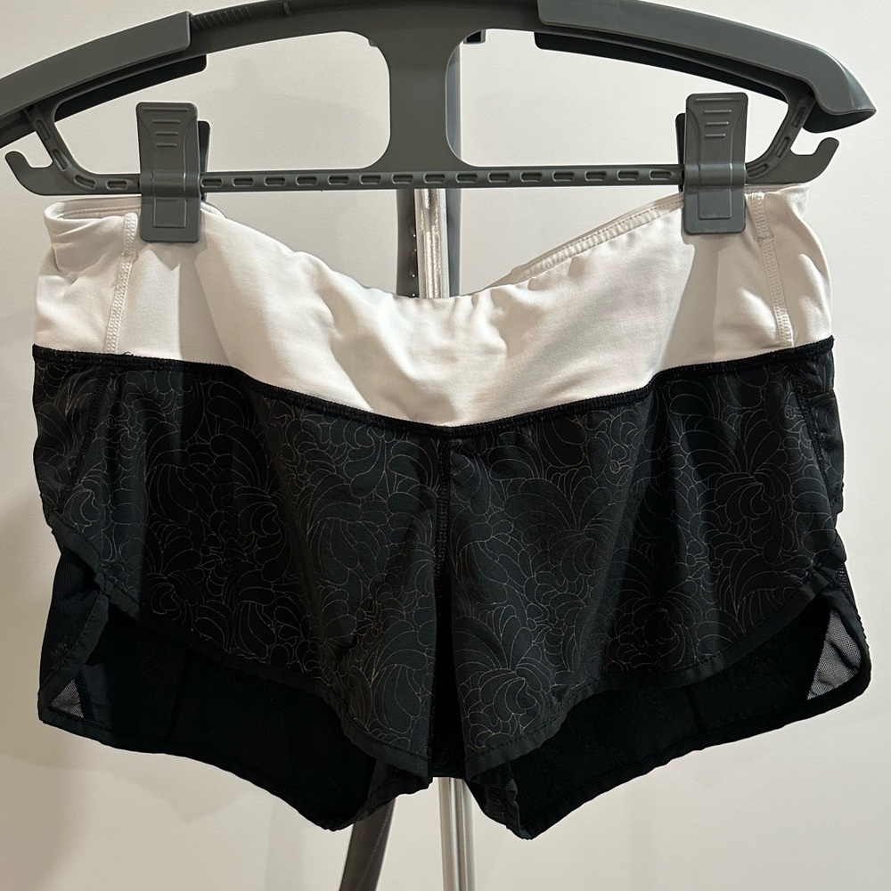 Vintage Lulu Lemon Low rise Yoga Short
